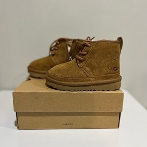 UGG® Neumel II Chukka Boot - Toddler / Little Kid - Chestnut SIZE 8 U.S